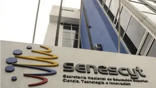 Senescyt oferta 310 carreras en centros de educación superior