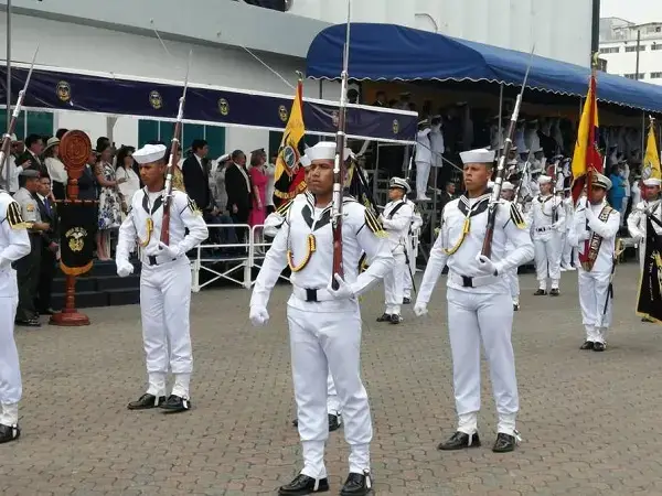 Profesionales podrán inscribirse reclutamiento de la Armada