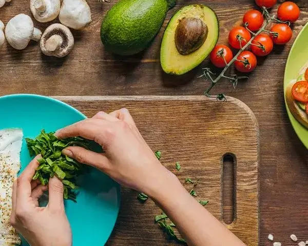 Los seis consejos imperdibles de los chefs para empezar a comer sano y barato