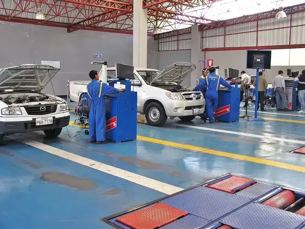 ¿Qué pasa con el trámite de revisión técnica vehicular en Quito