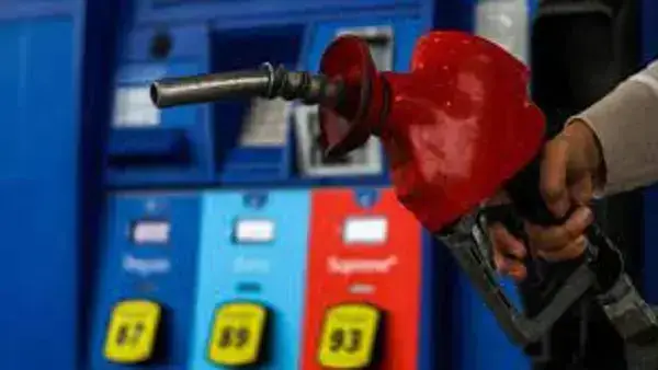 Precio de la gasolina más bajo y más alto del mundo