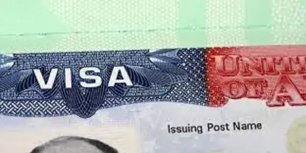 ¿Cómo verifico el estado de mi solicitud de visa americana?