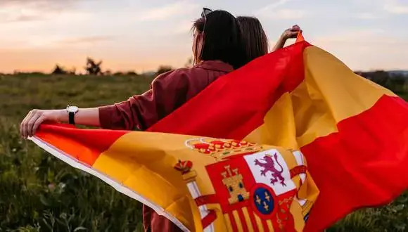 “Ley de Nietos” permite acceder a la ciudadanía española