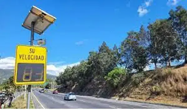 Ubicados los 14 radares de velocidad que tiene Quito