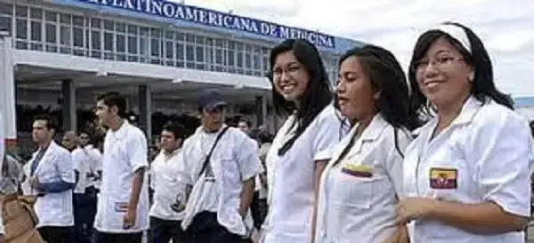Programa de becas para estudiar medicina en Cuba