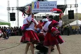 Festejos con danza y música por Inti Raymi